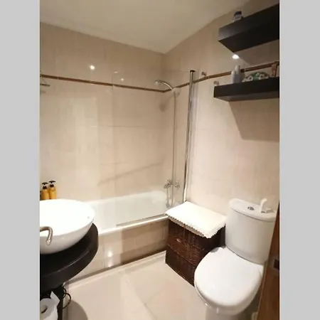 Apartman Apartamento Centrico, 2 Y Plaza De Garaje Cambados